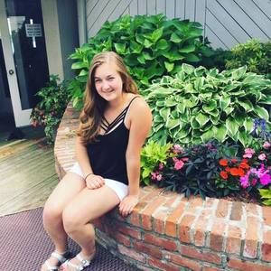 Meet your Posher, Faustine